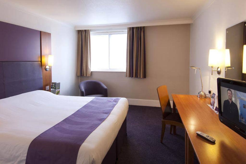 Premier Inn Watford - Croxley Green 客房 照片