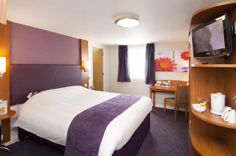 Premier Inn Watford - Croxley Green 外观 照片