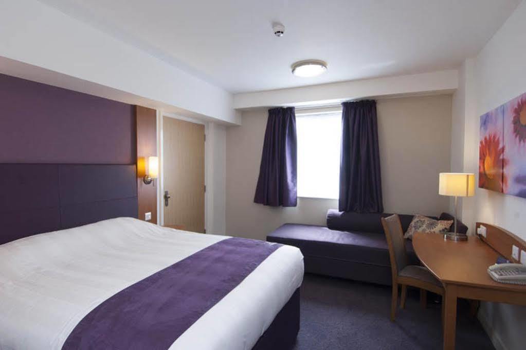 Premier Inn Watford - Croxley Green 外观 照片